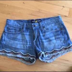 lucky brand shorts! super cute!